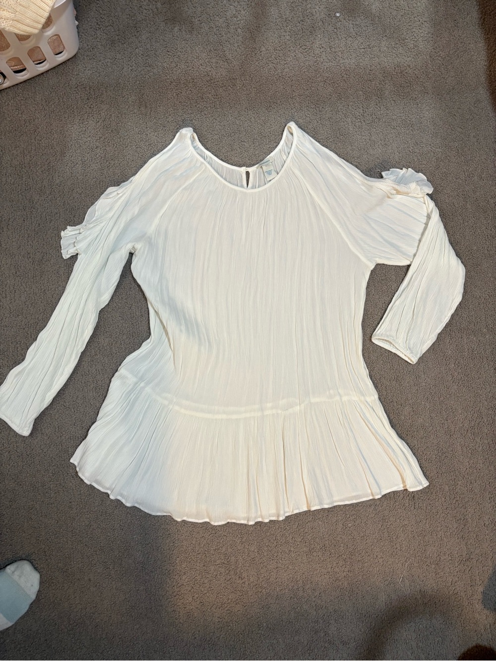 Sundance Cream Pleated Cold-Shoulder Tunic Top